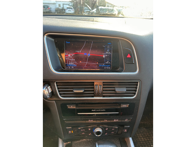 Audi Q5 2.0TDI QUATTRO AVTOMAT/NAVI EURO 5 - автомобили, коли, обяви за нови и употребявани 11