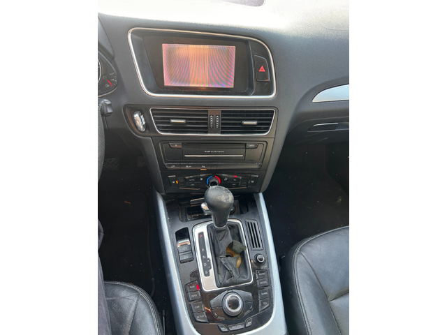 Audi Q5 3.0TDI QUATTRO AVTOMAT/NAVI/KOJA EURO 5 - автомобили, коли, обяви за нови и употребявани 11