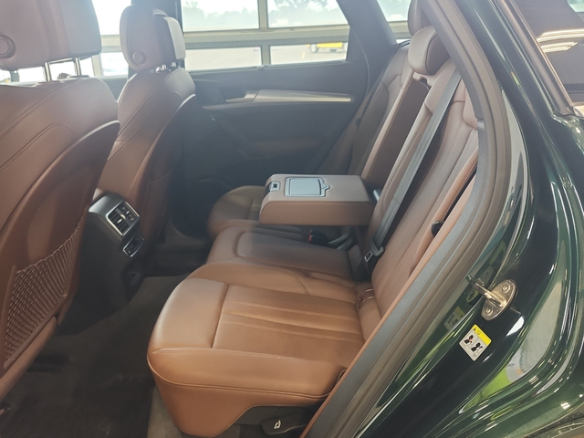 Audi Q5 2L 4cyl AWD - автомобили, коли, обяви за нови и употребявани 11