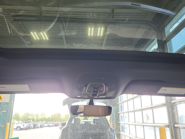 Audi Q5 2L 4cyl AWD - автомобили, коли, обяви за нови и употребявани 12