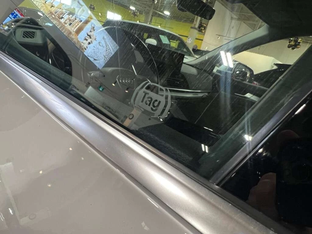 Audi Q5 * quattro Premium * CARFAX * ЦЕНА ДО БГ - автомобили, коли, обяви за нови и употребявани 13