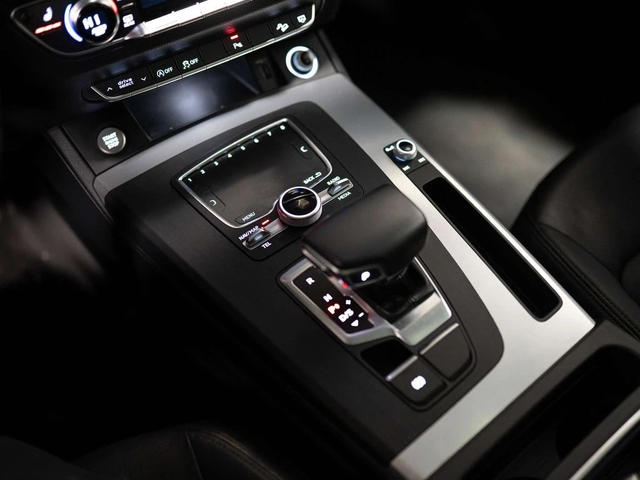 Audi Q5 * quattro Premium Plus * CARFAX * ЦЕНА ДО БГ - автомобили, коли, обяви за нови и употребявани 13