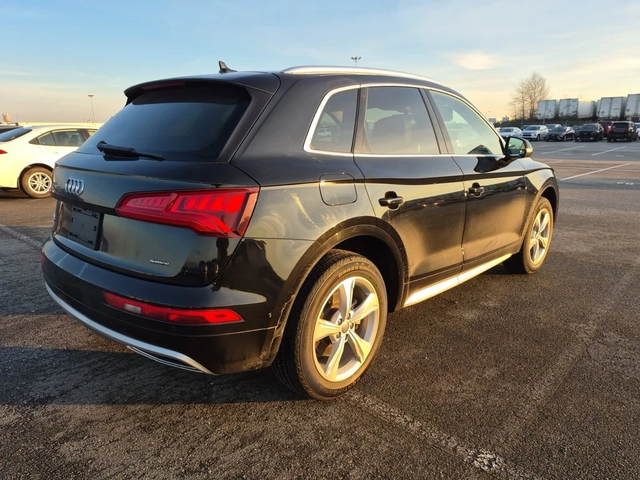 Audi Q5 * PREMIUM PLUS * CARFAX * ЦЕНА ДО БГ - автомобили, коли, обяви за нови и употребявани 2