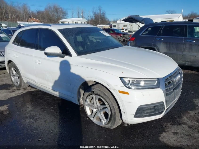 Audi Q5 2.0T PREMIUM - автомобили, коли, обяви за нови и употребявани 1