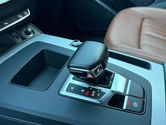 Audi Q5 Komfort - NOACCIDENTS| APPLECARPLAY| LANEKEEP| BLI - автомобили, коли, обяви за нови и употребявани 11