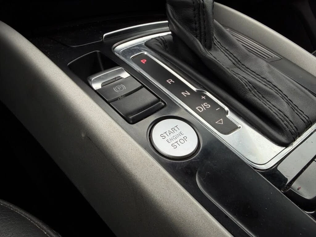 Audi Q5 Quattro* Komfort* АвтоКредит* (ЦЕНА ДО БГ) - автомобили, коли, обяви за нови и употребявани 13