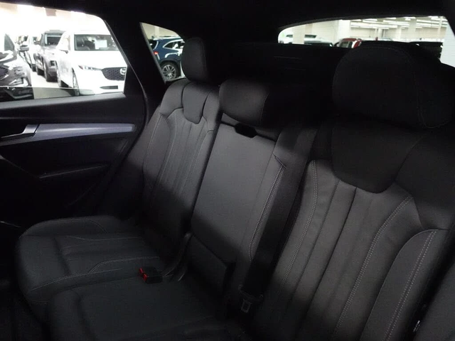 Audi Q5 * TECHNIK* * HeadUp* AвтоКредит* (ЦЕНА ДО БГ) - автомобили, коли, обяви за нови и употребявани 12