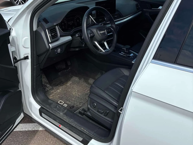 Audi Q5 * PROGRESSIV * ПАНО * ПОДГРЕВИ * KEYLESS * CARFAX - автомобили, коли, обяви за нови и употребявани 4