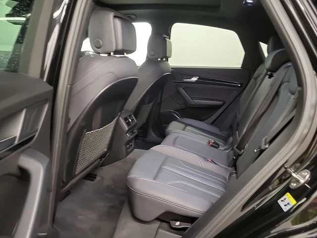 Audi Q5 Sportback * 45TFSI * TECHNIK * CARFAX * - автомобили, коли, обяви за нови и употребявани 9