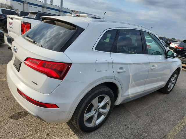 Audi Q5 Progressiv/CARFAX/Панорама/Памет/Подгрев/2 КЛЮЧА - автомобили, коли, обяви за нови и употребявани 2