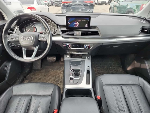Audi Q5 Progressiv/CARFAX/Панорама/Памет/Подгрев/2 КЛЮЧА - автомобили, коли, обяви за нови и употребявани 5
