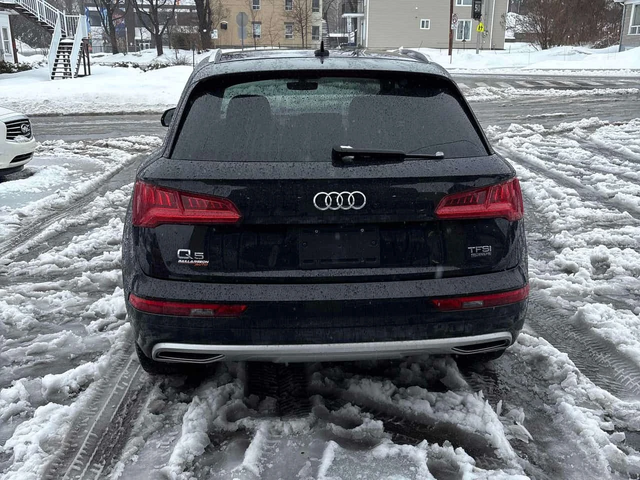 Audi Q5 Komfort| ПОДГРЕВИ| БЕЗ УДАРИ| CARFAX - автомобили, коли, обяви за нови и употребявани 4