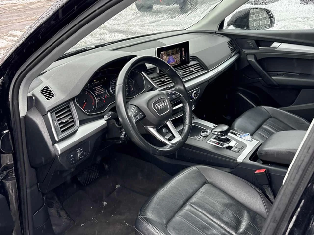 Audi Q5 Komfort| ПОДГРЕВИ| БЕЗ УДАРИ| CARFAX - автомобили, коли, обяви за нови и употребявани 6