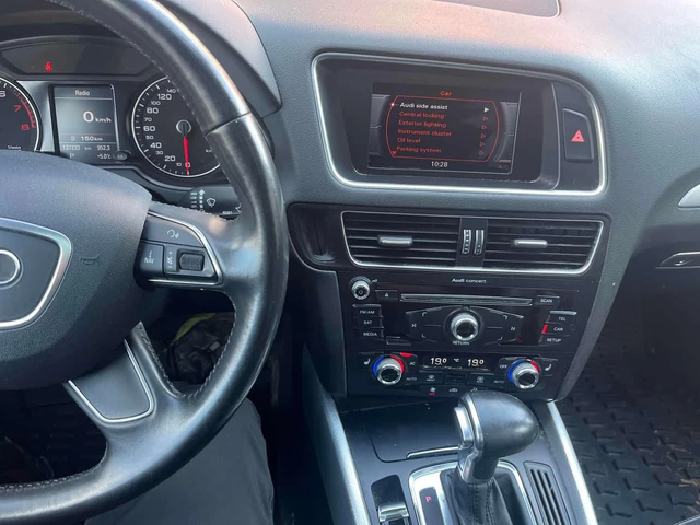 Audi Q5 2.0L Technik | PANO | NAVI | PODGREV | - автомобили, коли, обяви за нови и употребявани 8
