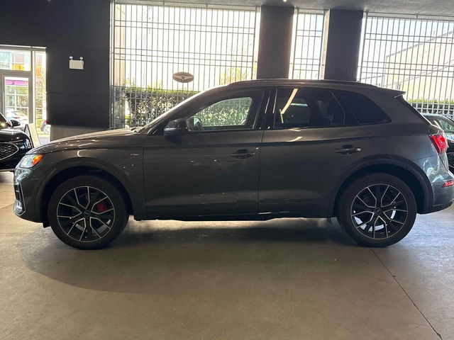 Audi Q5 Technik /360/DIS/AMBIENT/B&O - автомобили, коли, обяви за нови и употребявани 1