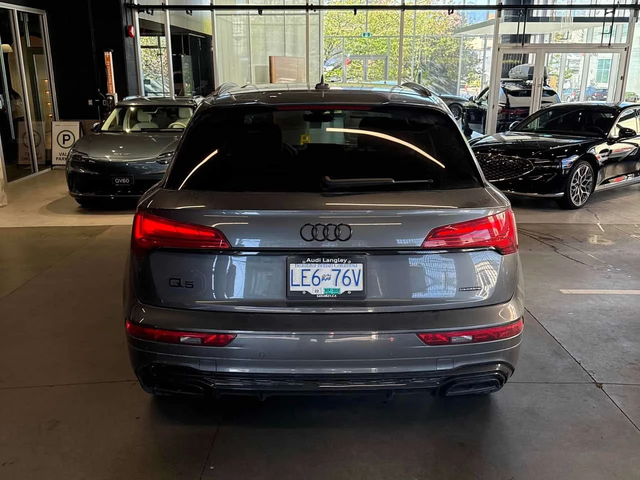 Audi Q5 Technik /360/DIS/AMBIENT/B&O - автомобили, коли, обяви за нови и употребявани 3