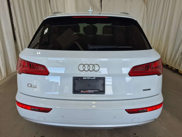 Audi Q5 Technik/CARFAX/ДИСТРОНИК/360 КАМ/ПАНО/2 КЛЮЧА - автомобили, коли, обяви за нови и употребявани 5