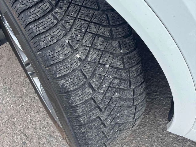 Audi Q5 Progressiv / ГУМИ С ДЖАНТИ - автомобили, коли, обяви за нови и употребявани 15