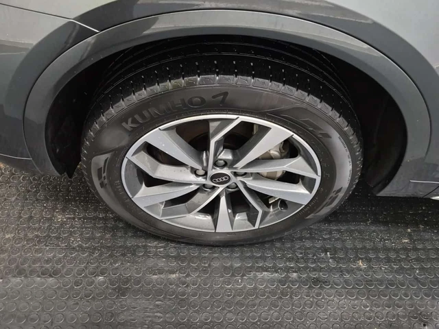 Audi Q5 * S LINE PREMIUM PLUS * CARFAX * 2 КЛЮЧА * ПАНО * - автомобили, коли, обяви за нови и употребявани 6