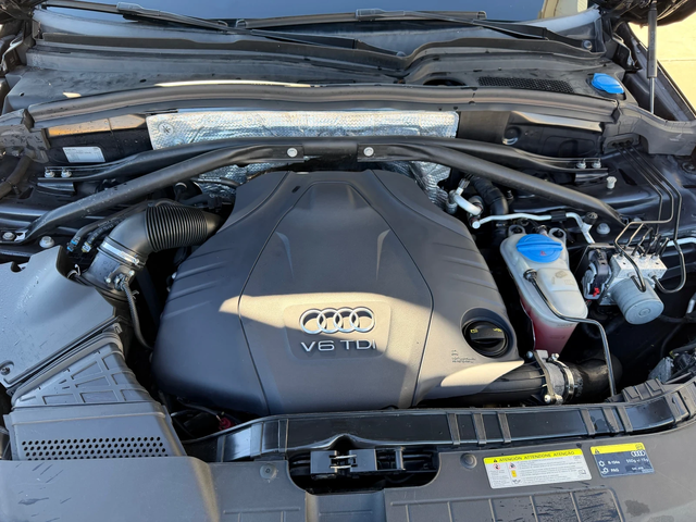 Audi Q5 3.0tdi 245k.c* 4x4* Navi* Nova* UNIKAT* - автомобили, коли, обяви за нови и употребявани 16