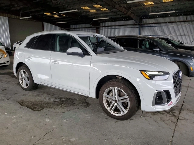 Audi Q5 E PREMIUM PLUS 55 QUATTRO - автомобили, коли, обяви за нови и употребявани 2