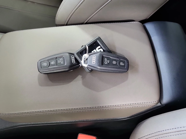 Audi Q5 2.0 TFSI quattro * S-LINE PCKG * ПАНОРАМА * CARFAX - автомобили, коли, обяви за нови и употребявани 15
