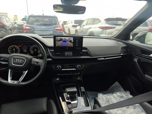 Audi Q5 55TFSIe * S LINE PREMIUM PLUS * - автомобили, коли, обяви за нови и употребявани 5