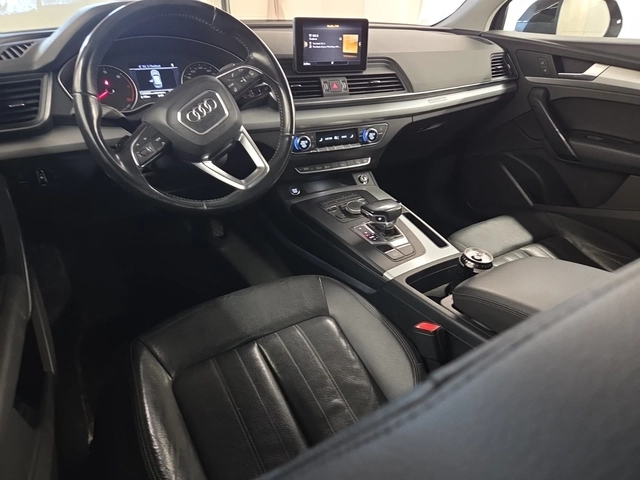 Audi Q5 2.0T * ПОДГРЕВ * QUATTRO * CARFAX * - автомобили, коли, обяви за нови и употребявани 5