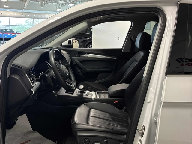 Audi Q5 Progressiv * Keyless * CARFAX * АВТО КРЕДИТ * - автомобили, коли, обяви за нови и употребявани 7