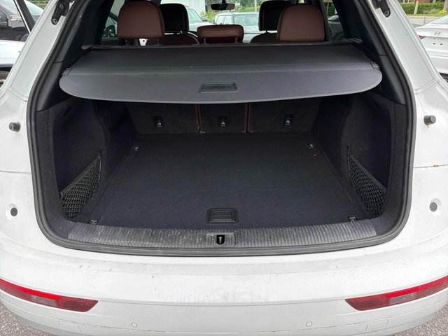 Audi Q5 Komfort * Keyless * CARFAX * АВТО КРЕДИТ * - автомобили, коли, обяви за нови и употребявани 5