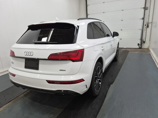 Audi Q5 Progressiv * Keyless * CARFAX * АВТО КРЕДИТ * - автомобили, коли, обяви за нови и употребявани 2