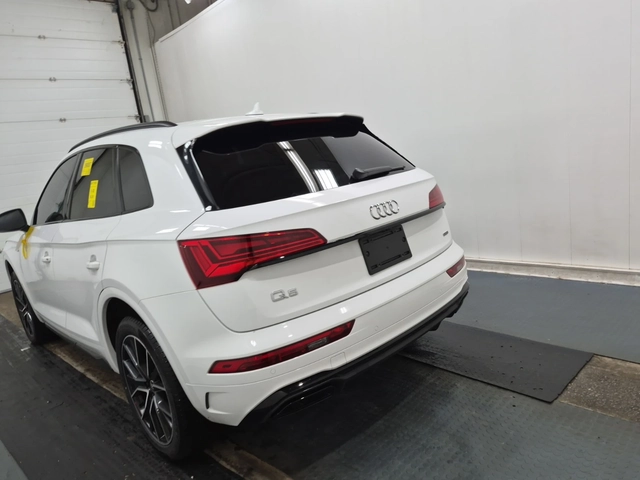 Audi Q5 Progressiv * Keyless * CARFAX * АВТО КРЕДИТ * - автомобили, коли, обяви за нови и употребявани 3