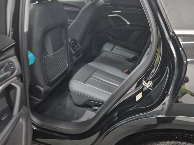 Audi Q5 Technik / Quattro / HUD / Panorama / - автомобили, коли, обяви за нови и употребявани 9