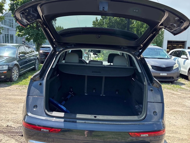 Audi Q5 Komfort Quattro - автомобили, коли, обяви за нови и употребявани 9