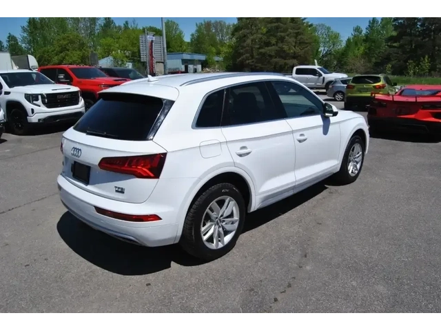 Audi Q5 2.0 TFSI quattro Komfort| Камера| Keyless| Bi-Xeno - автомобили, коли, обяви за нови и употребявани 1