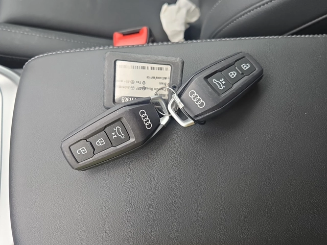 Audi Q5 rogressiv / Quattro / HUD / Panorama - автомобили, коли, обяви за нови и употребявани 7