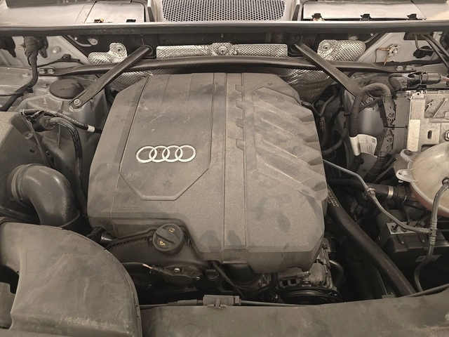Audi Q5 S line Premium - автомобили, коли, обяви за нови и употребявани 12