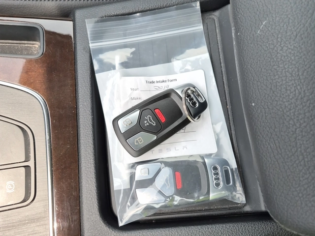 Audi Q5 Premium Plus - автомобили, коли, обяви за нови и употребявани 6