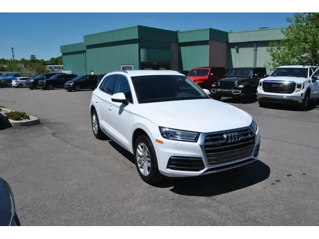 Audi Q5 2.0 TFSI quattro Komfort| Камера| Keyless| Bi-Xeno - автомобили, коли, обяви за нови и употребявани 0