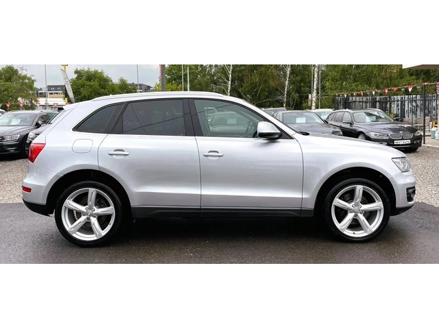 Audi Q5 QUATTRO 3.0D 239HP NAVI - автомобили, коли, обяви за нови и употребявани 3