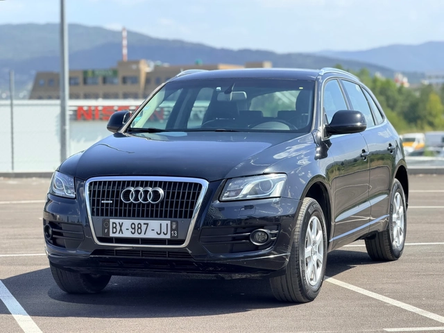 Audi Q5 2.0TDi-Quattro-лизинг през Уникредит по 170 евро - автомобили, коли, обяви за нови и употребявани 0