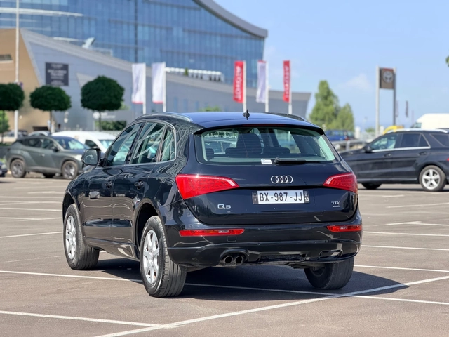 Audi Q5 2.0TDi-Quattro-лизинг през Уникредит по 170 евро - автомобили, коли, обяви за нови и употребявани 5