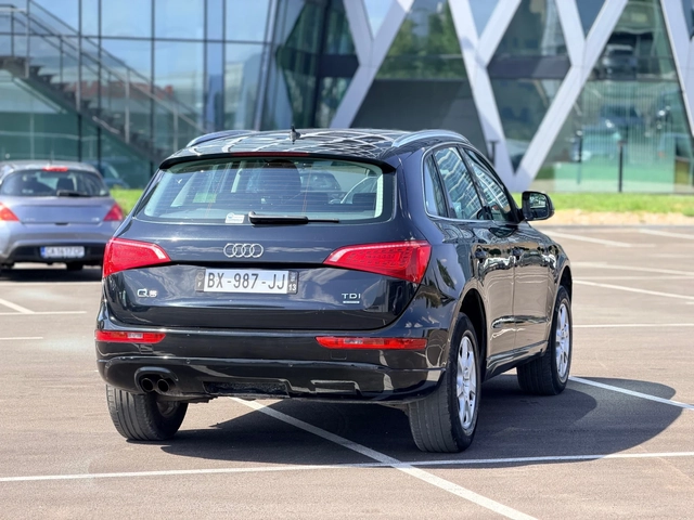 Audi Q5 2.0TDi-Quattro-лизинг през Уникредит по 170 евро - автомобили, коли, обяви за нови и употребявани 7