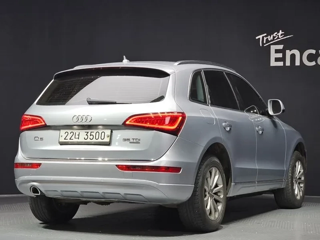 Audi Q5 2.0 TDI Quattro - автомобили, коли, обяви за нови и употребявани 1