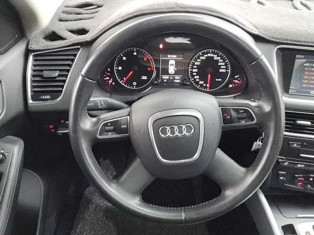 Audi Q5 2.0 TDI Quattro - автомобили, коли, обяви за нови и употребявани 12