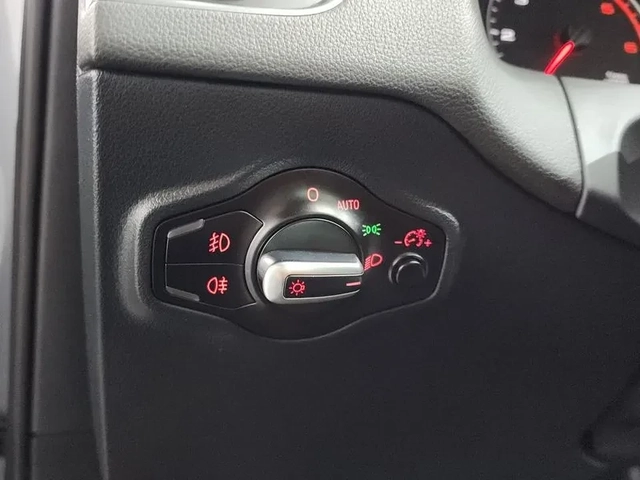 Audi Q5 2.0 TDI Quattro - автомобили, коли, обяви за нови и употребявани 13