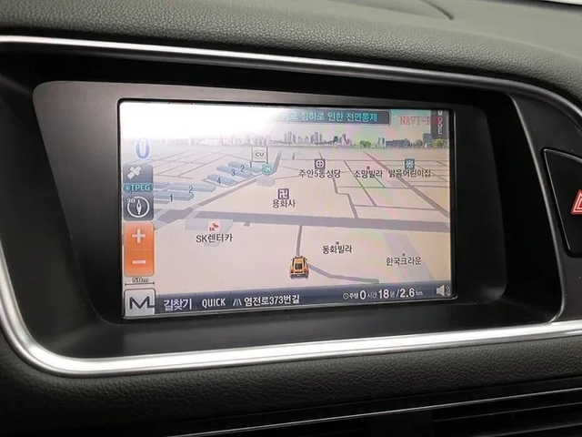 Audi Q5 2.0 TDI Quattro - автомобили, коли, обяви за нови и употребявани 13