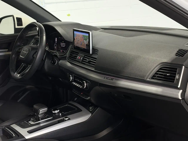 Audi Q5 Technik S-Line, Navi, Backup, Sunroof All Wheel Drive - автомобили, коли, обяви за нови и употребявани 10