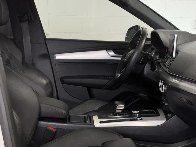 Audi Q5 Technik S-Line, Navi, Backup, Sunroof All Wheel Drive - автомобили, коли, обяви за нови и употребявани 11