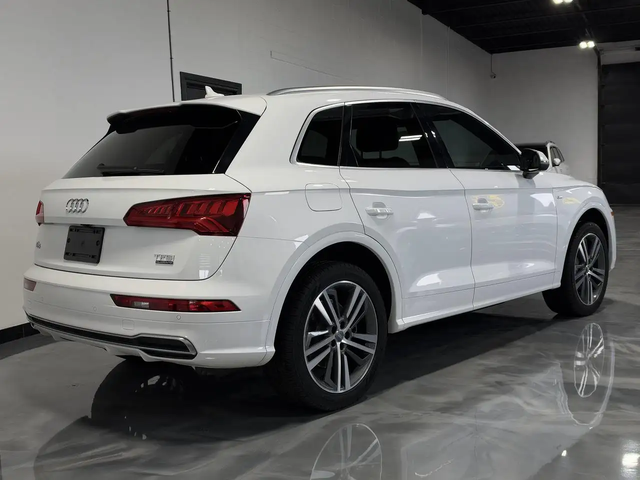 Audi Q5 Technik S-Line, Navi, Backup, Sunroof All Wheel Drive - автомобили, коли, обяви за нови и употребявани 2